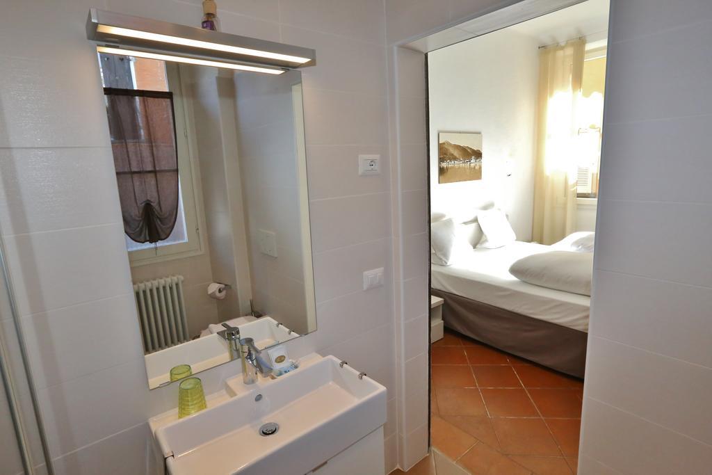 קנוביו Casa Baroli B&B מראה חיצוני תמונה