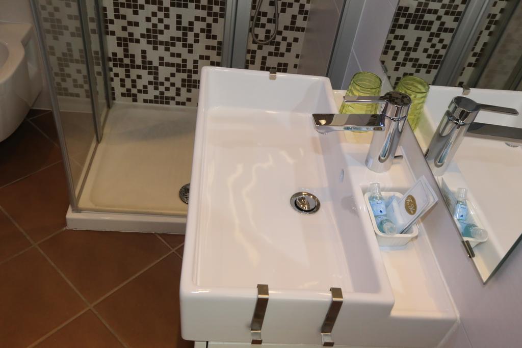 קנוביו Casa Baroli B&B מראה חיצוני תמונה