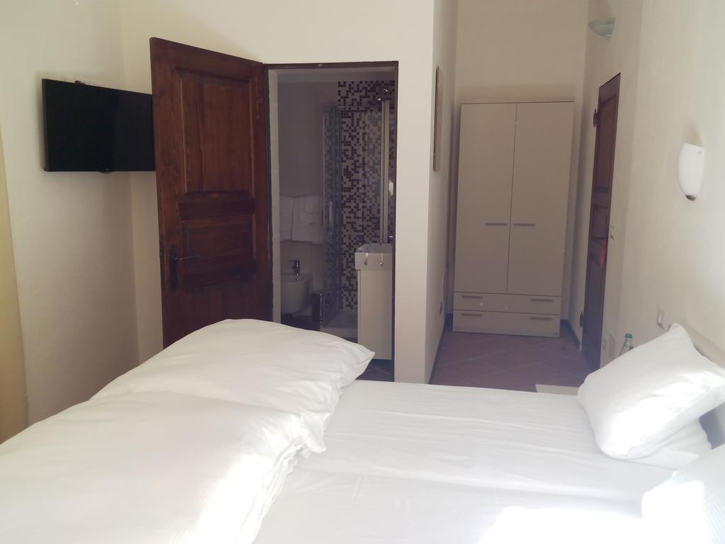 קנוביו Casa Baroli B&B חדר תמונה