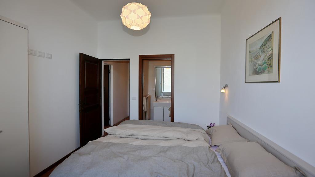 קנוביו Casa Baroli B&B חדר תמונה