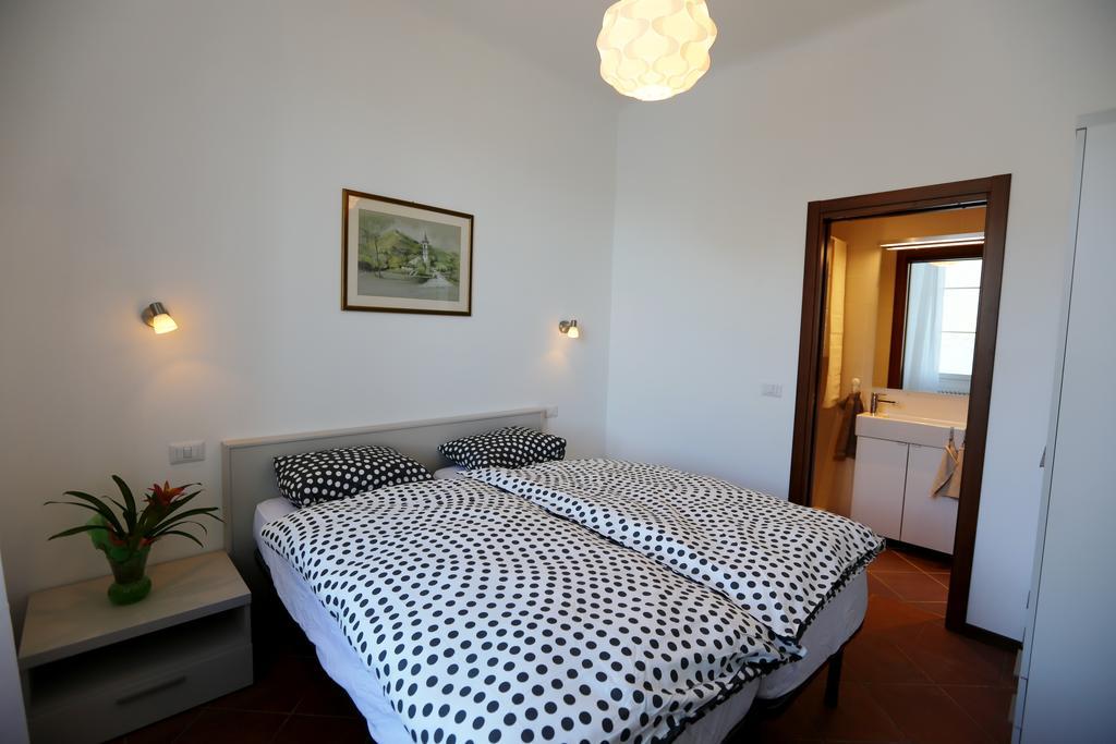 קנוביו Casa Baroli B&B חדר תמונה