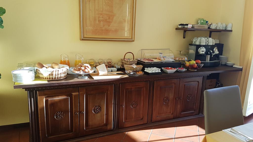 קנוביו Casa Baroli B&B מראה חיצוני תמונה